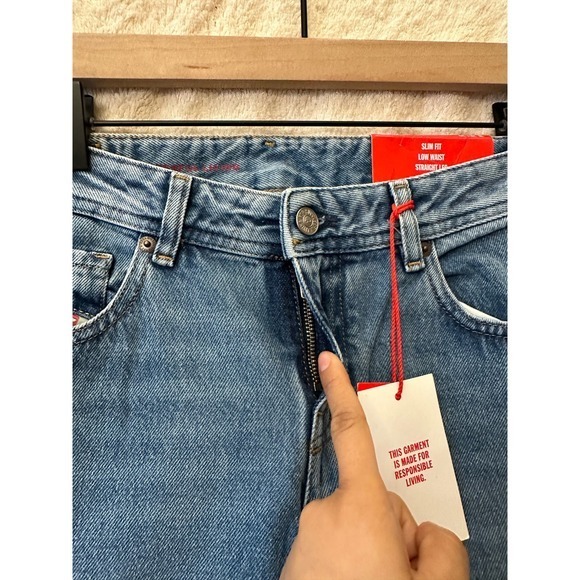 Diesel Straight Jeans 2002 5-Pocket Slim Fit Low Waist Jeans Size W28 L30 - Picture 9 of 16